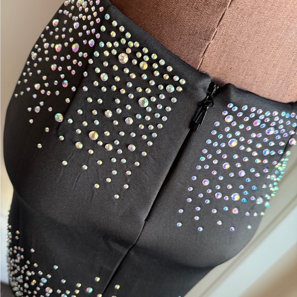 Black Sleeveless Dress with Glittering Details size Small - Picture 5 of 8